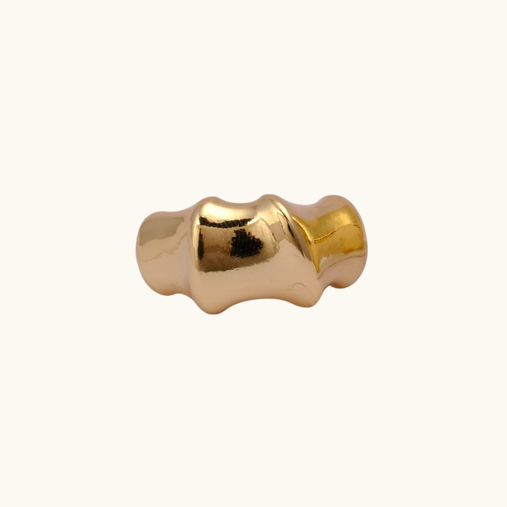 Aurelia Wave adjustable 18K gold-plated sculptural ring by Belliora